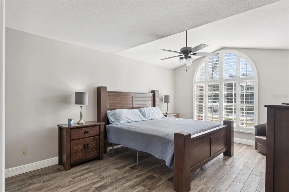 692 ROCHESTER STREET Oviedo, FL 32765