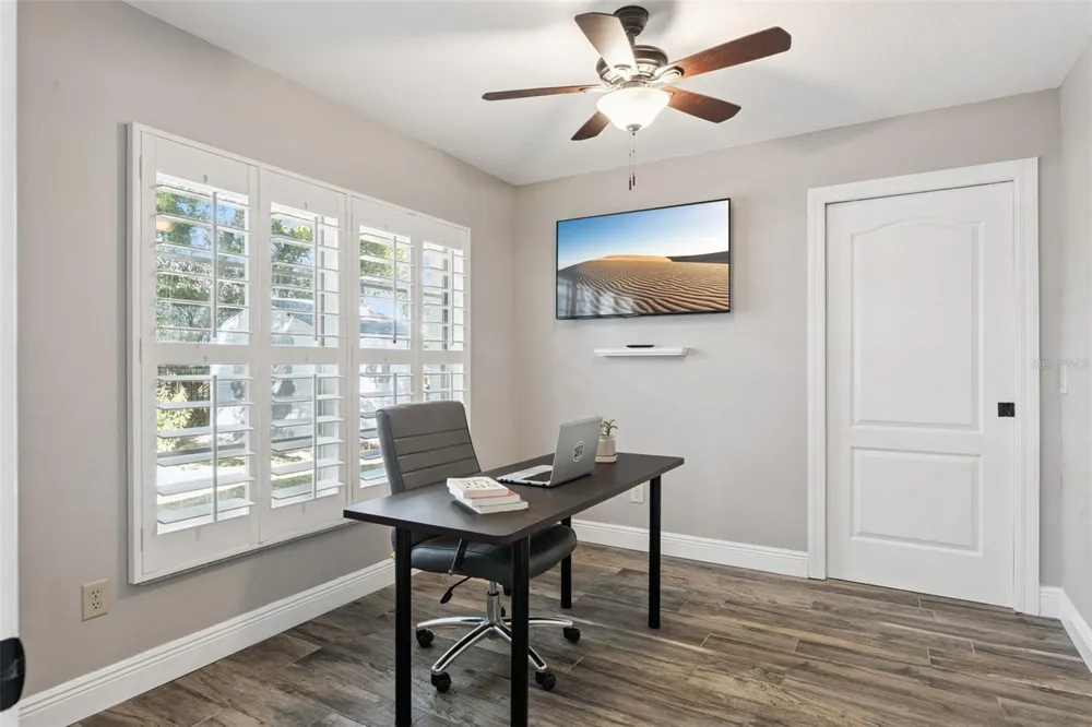 692 ROCHESTER STREET Oviedo, FL 32765