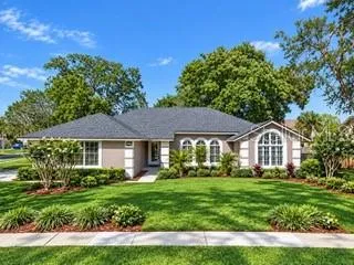 692 ROCHESTER STREET Oviedo, FL 32765
