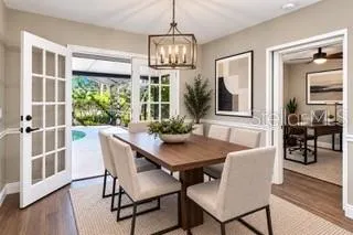 692 ROCHESTER STREET Oviedo, FL 32765