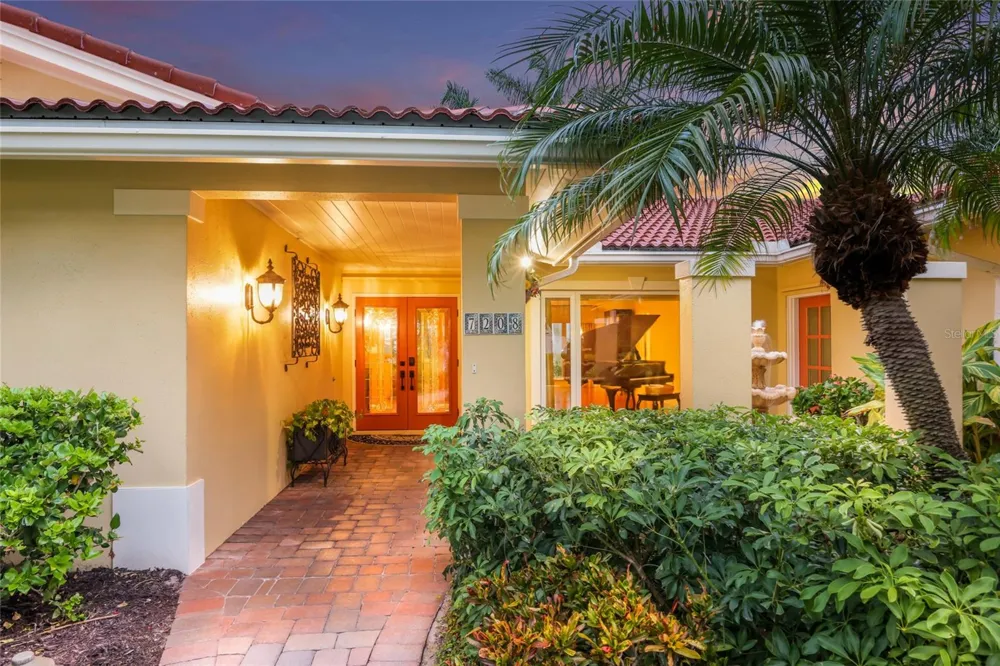 7208 19TH AVENUE NW Bradenton, FL 34209