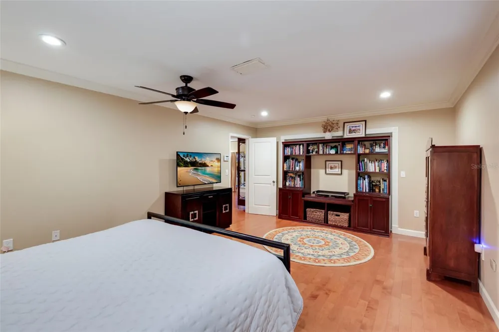 7208 19TH AVENUE NW Bradenton, FL 34209