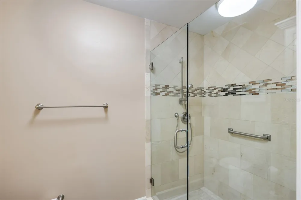 7208 19TH AVENUE NW Bradenton, FL 34209