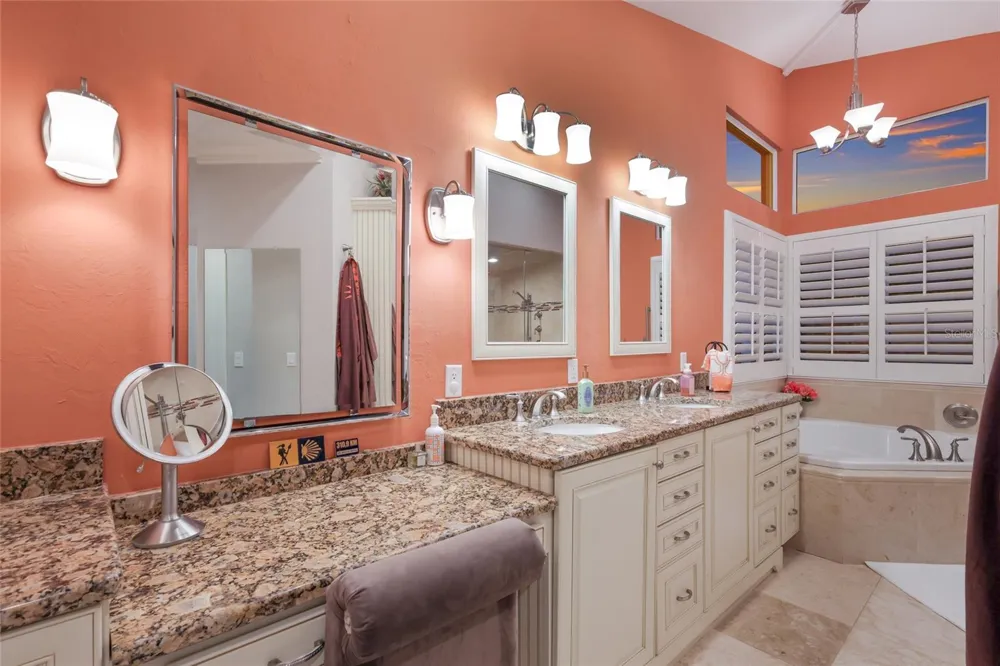 7208 19TH AVENUE NW Bradenton, FL 34209