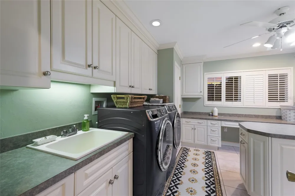 7208 19TH AVENUE NW Bradenton, FL 34209