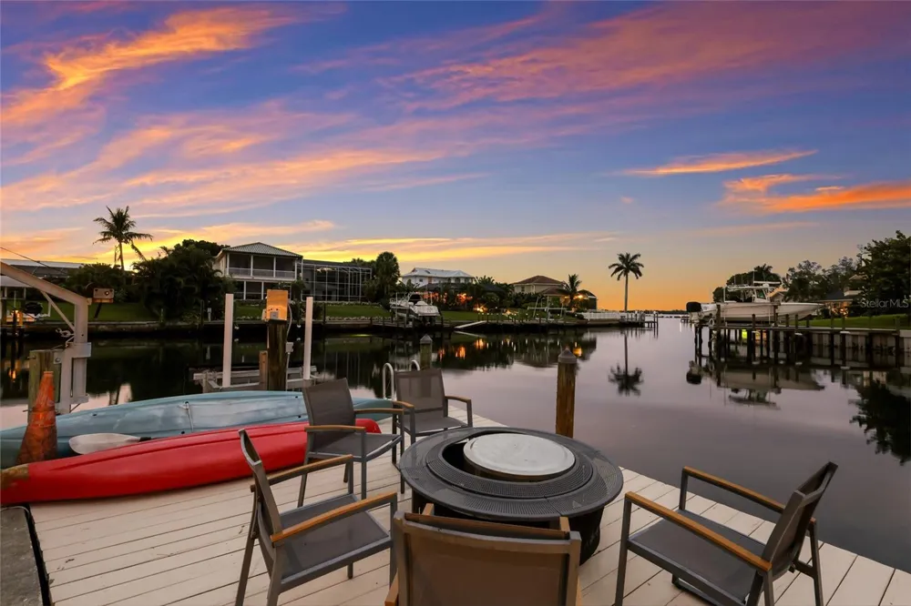 7208 19TH AVENUE NW Bradenton, FL 34209