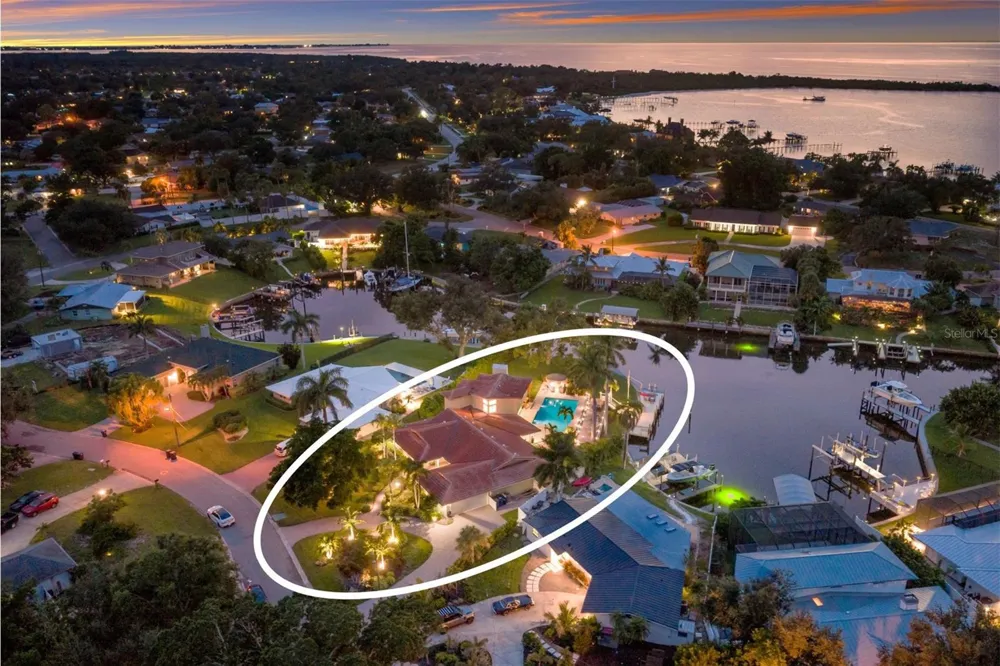 7208 19TH AVENUE NW Bradenton, FL 34209