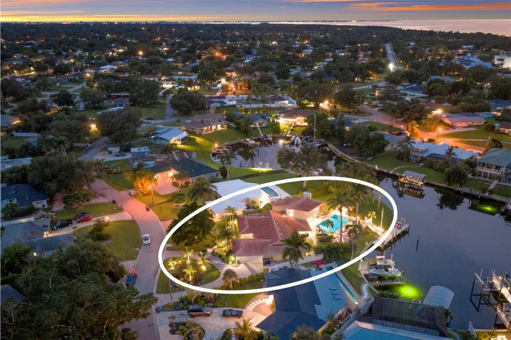 7208 19TH AVENUE NW Bradenton, FL 34209