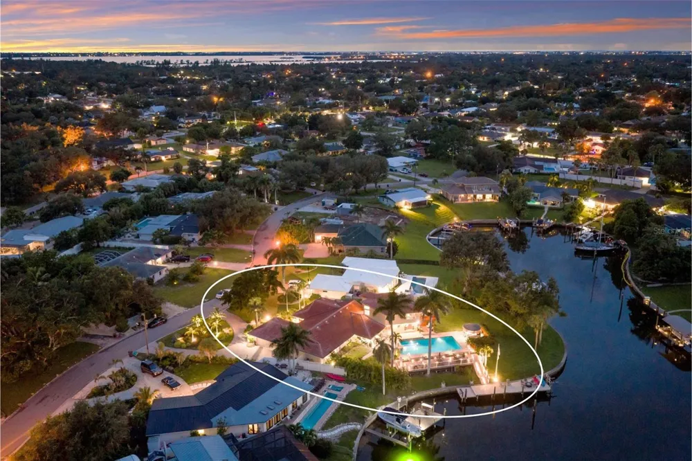 7208 19TH AVENUE NW Bradenton, FL 34209