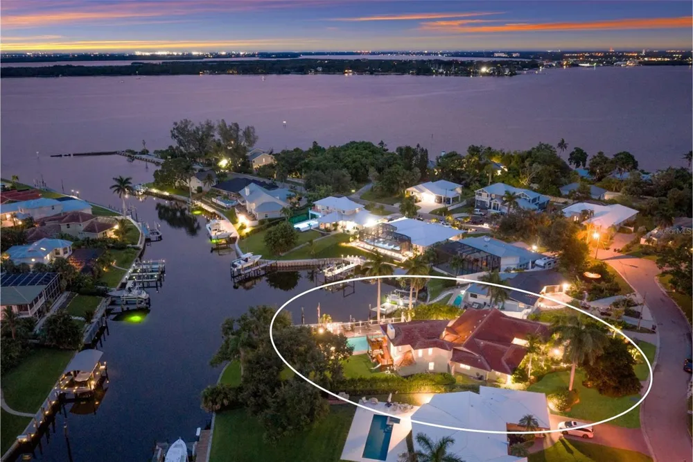 7208 19TH AVENUE NW Bradenton, FL 34209