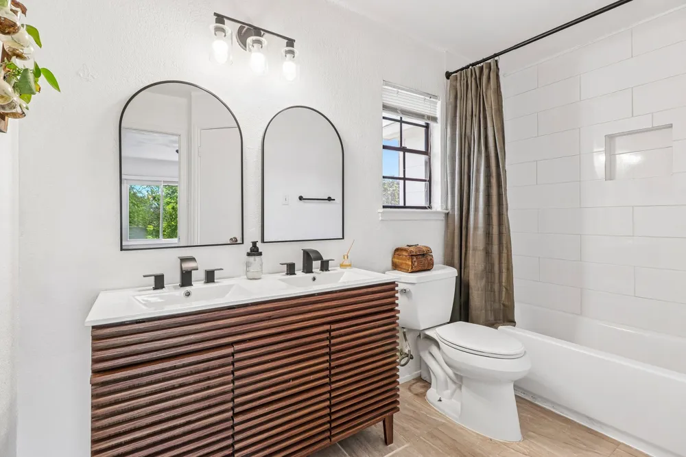 1101 Silverton Court Austin, TX 78753
