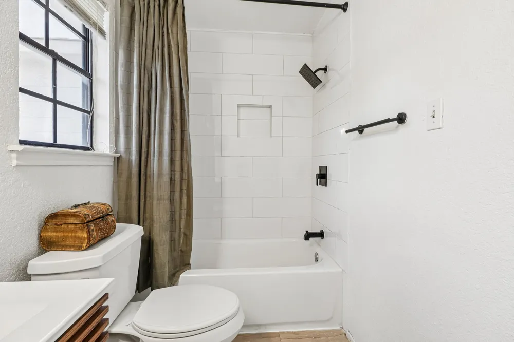 1101 Silverton Court Austin, TX 78753