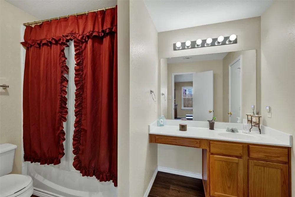1124 Lago Vista Street San Marcos, TX 78666