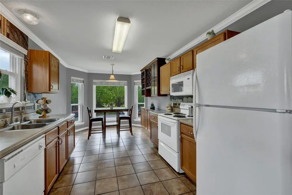 1124 Lago Vista Street San Marcos, TX 78666