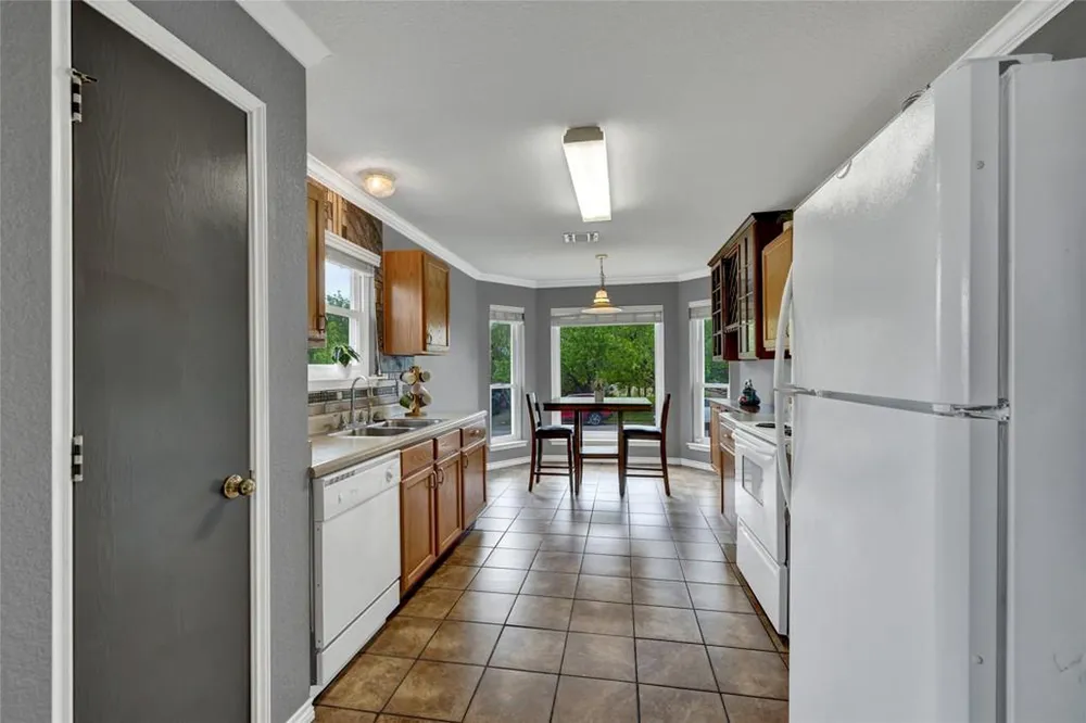 1124 Lago Vista Street San Marcos, TX 78666