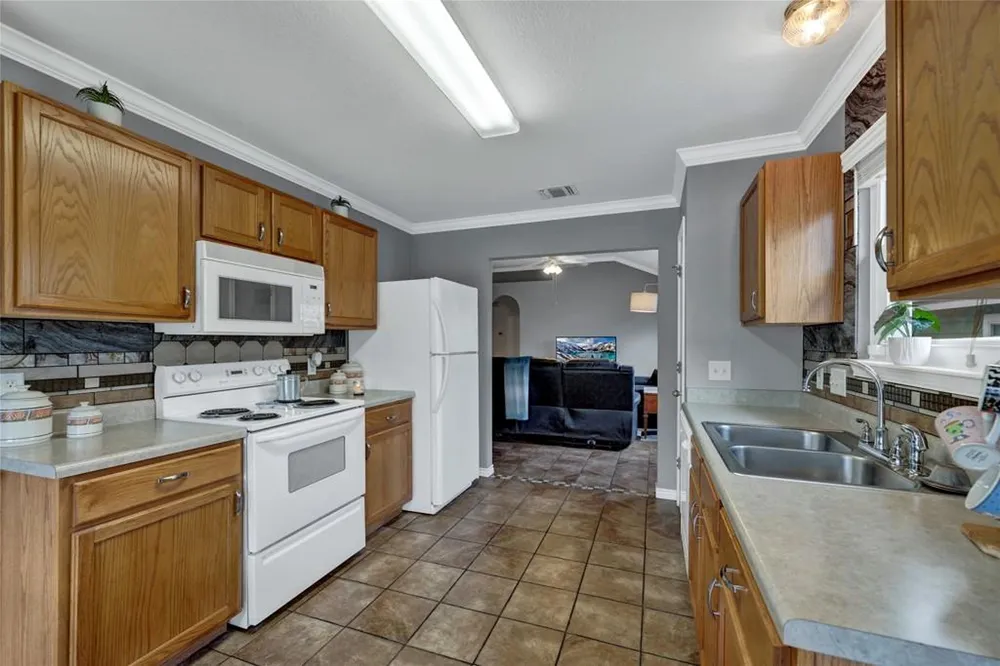 1124 Lago Vista Street San Marcos, TX 78666