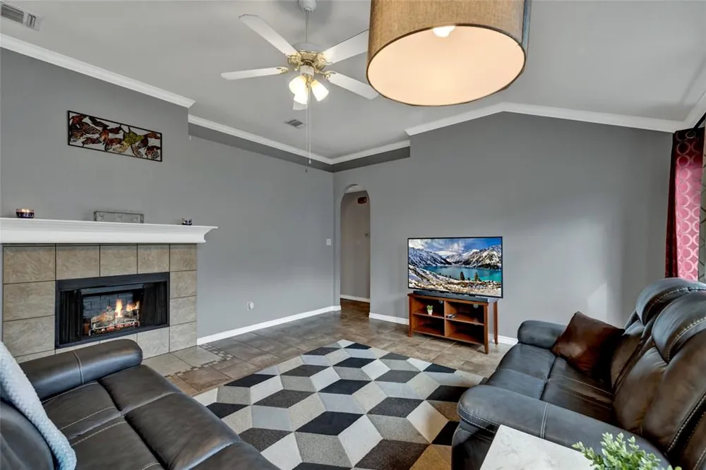 1124 Lago Vista Street San Marcos, TX 78666