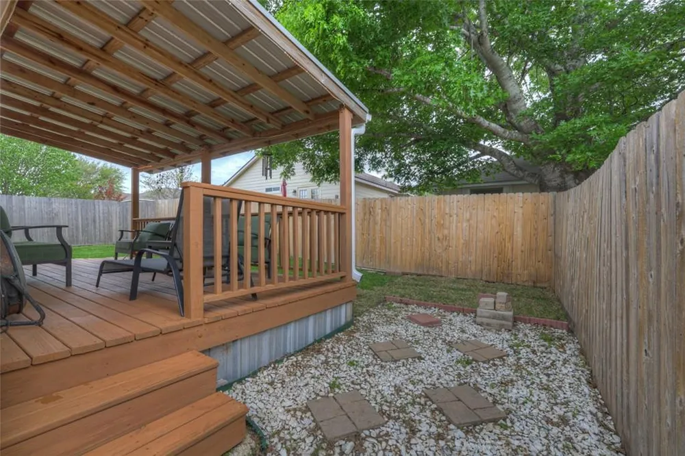 1124 Lago Vista Street San Marcos, TX 78666