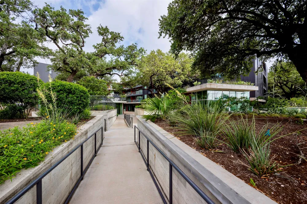 900 S 1st Street #416 Austin, TX 78704
