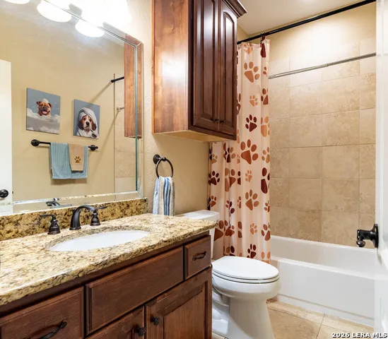 824 Shelly Canyon Lake, TX 78133