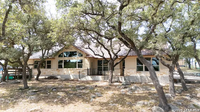 824 Shelly Canyon Lake, TX 78133