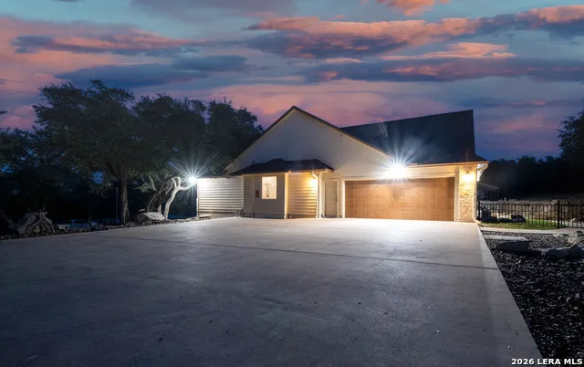 824 Shelly Canyon Lake, TX 78133