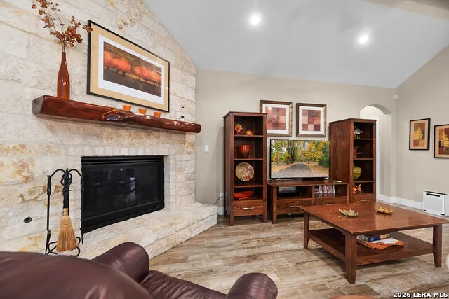 824 Shelly Canyon Lake, TX 78133
