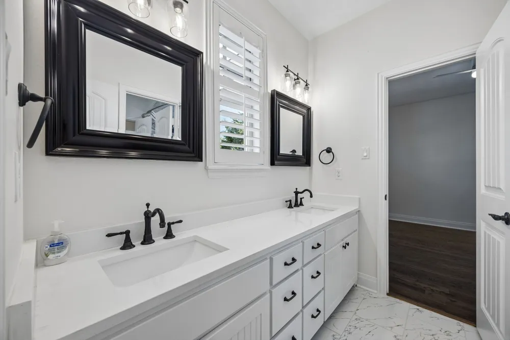 5202 Miller Avenue Dallas, TX 75206