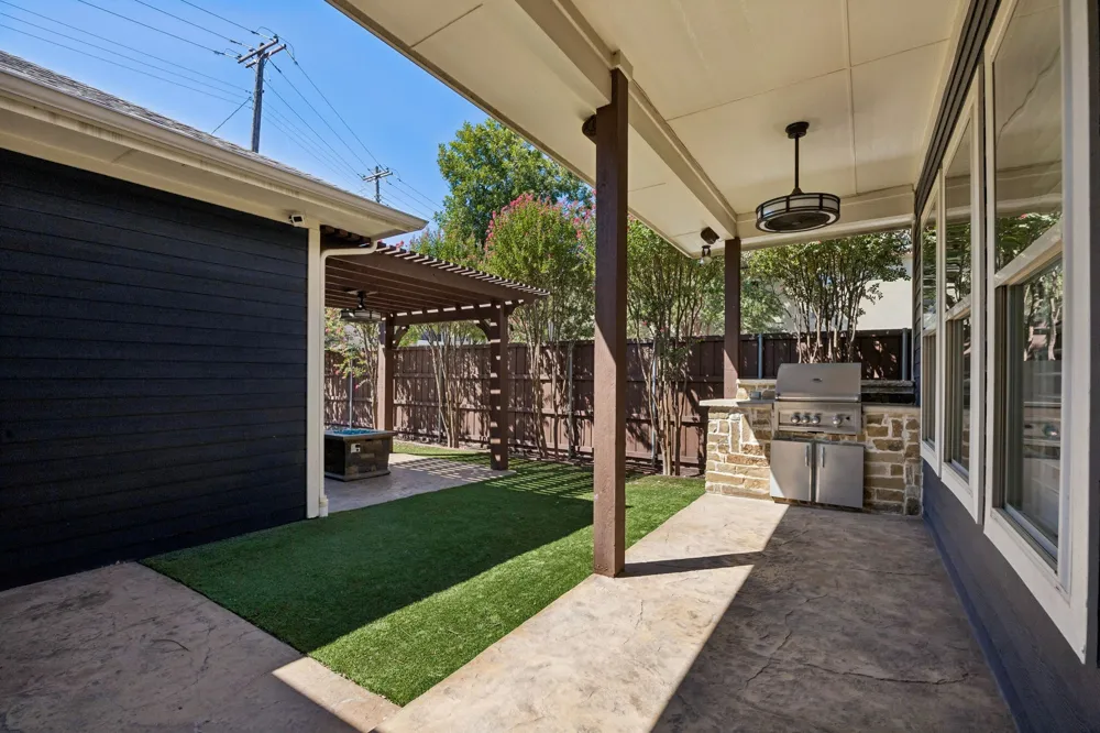 5202 Miller Avenue Dallas, TX 75206
