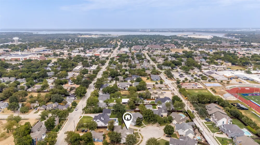 513 Dooley Court Grapevine, TX 76051