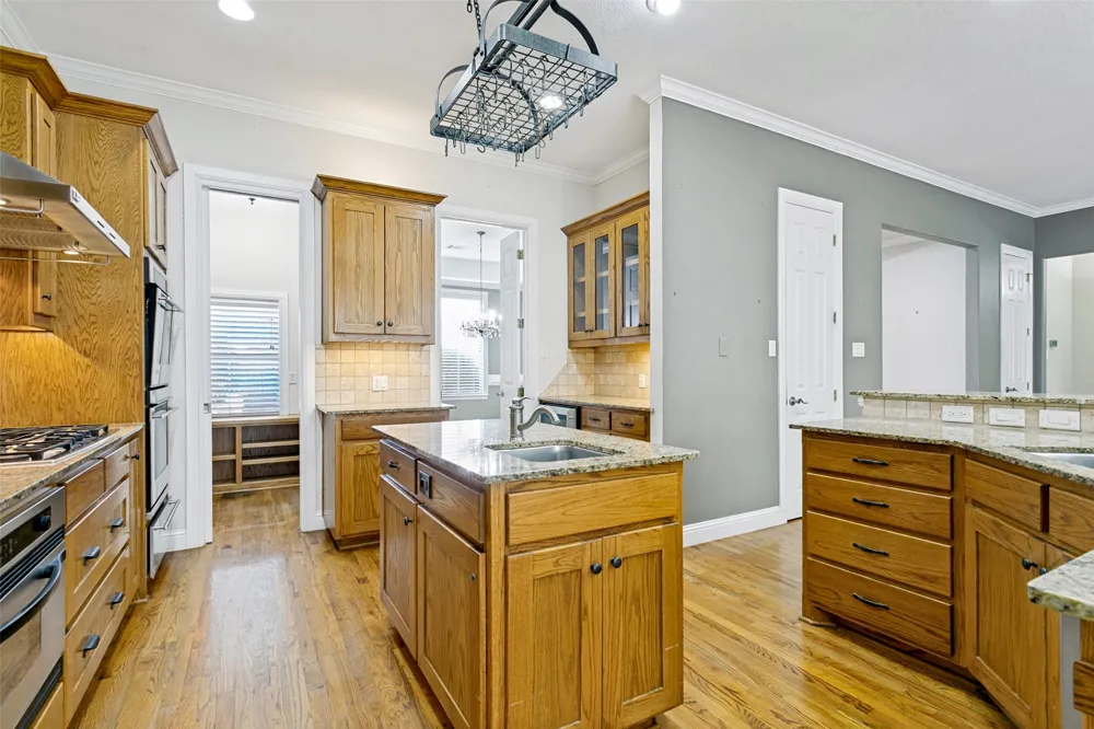 513 Dooley Court Grapevine, TX 76051