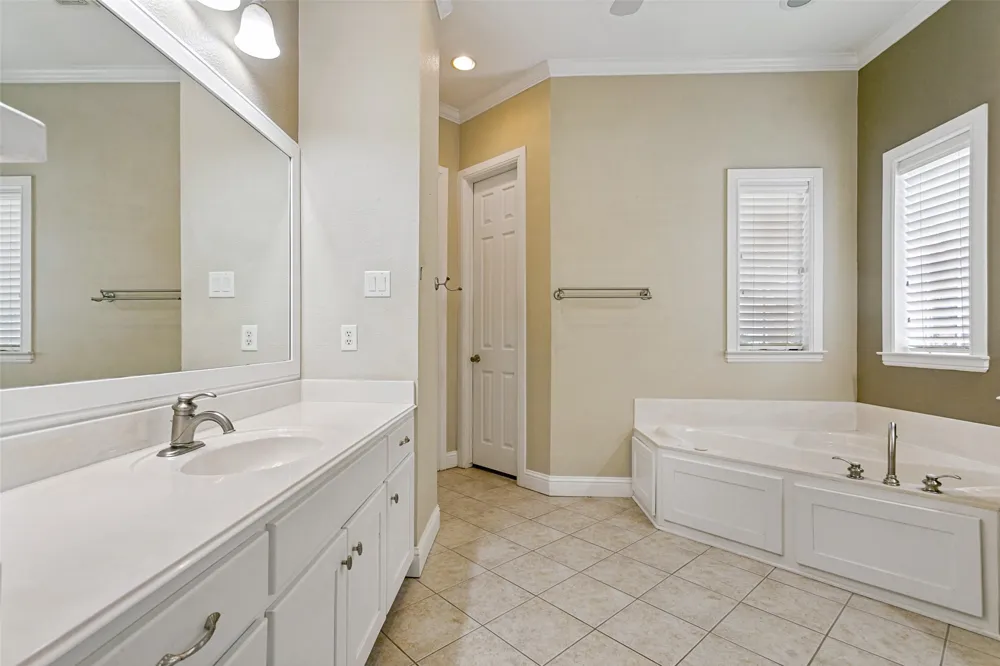 513 Dooley Court Grapevine, TX 76051
