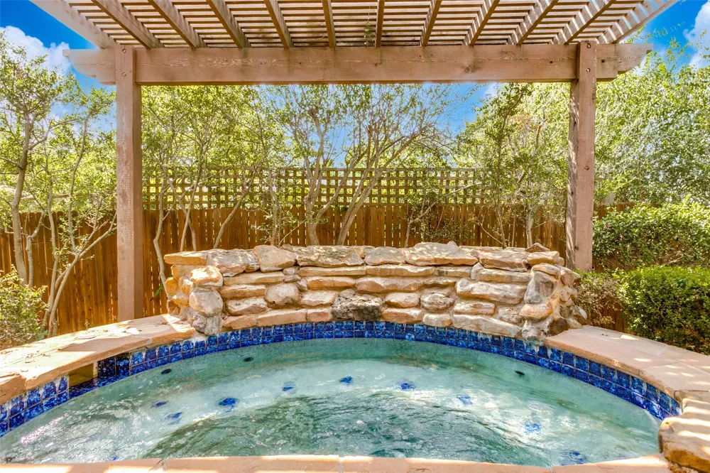 513 Dooley Court Grapevine, TX 76051