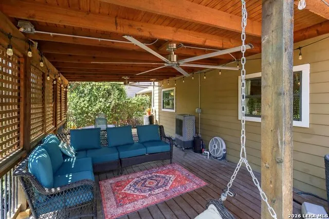 6815 JOHN MARSHALL ST San Antonio, TX 78240