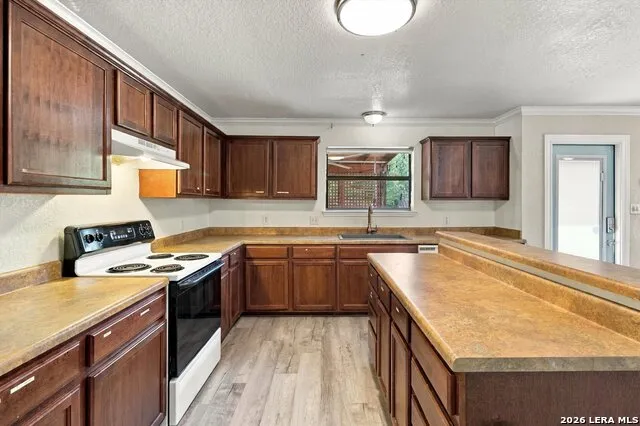 6815 JOHN MARSHALL ST San Antonio, TX 78240