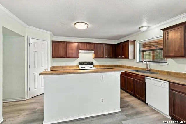 6815 JOHN MARSHALL ST San Antonio, TX 78240