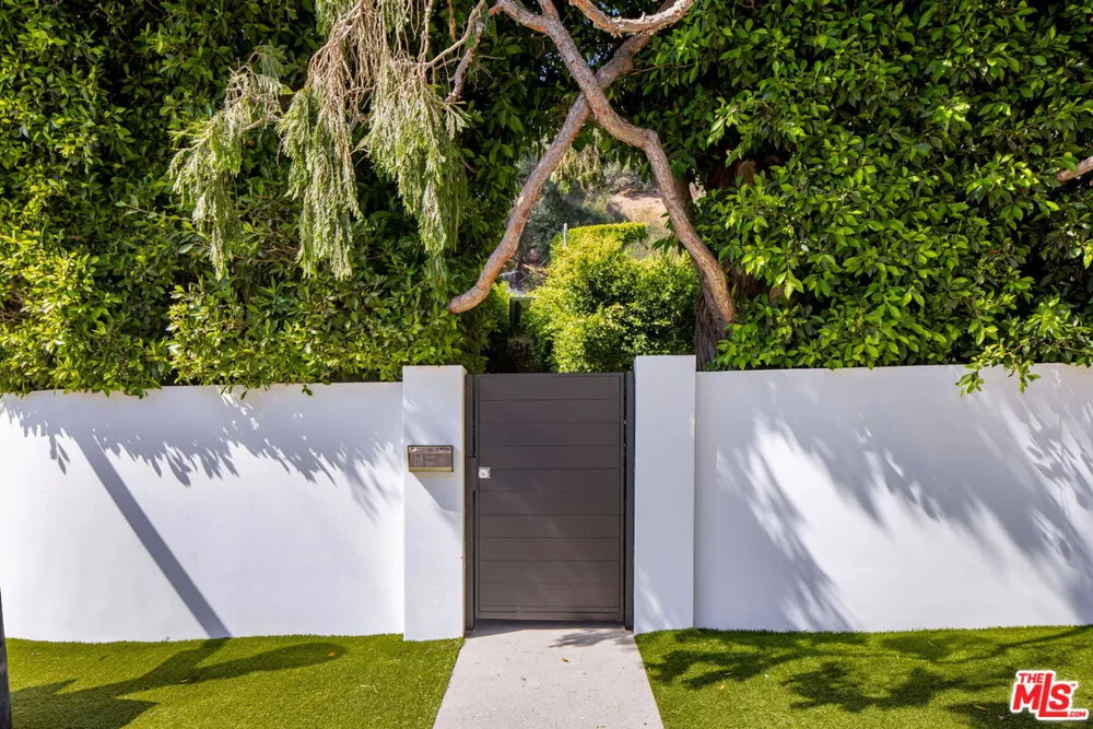 1311 Beverly Drive Los Angeles, CA 90210