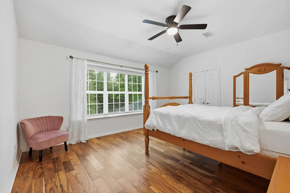 7 Mayborough Court The Woodlands, TX 77382