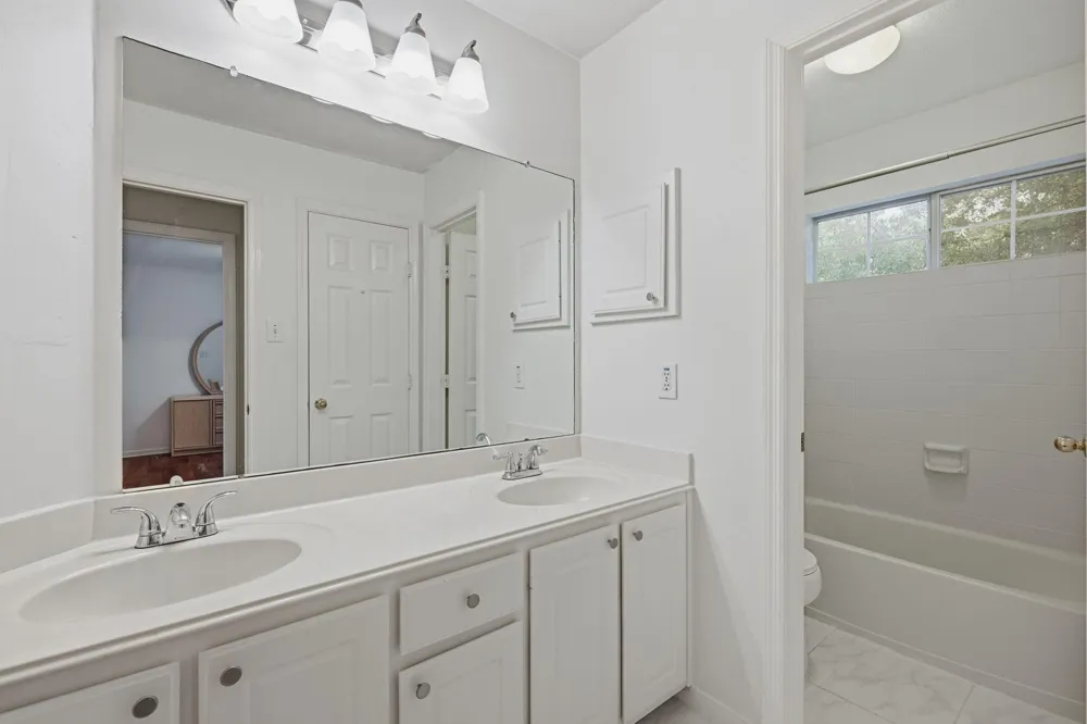 7 Mayborough Court The Woodlands, TX 77382