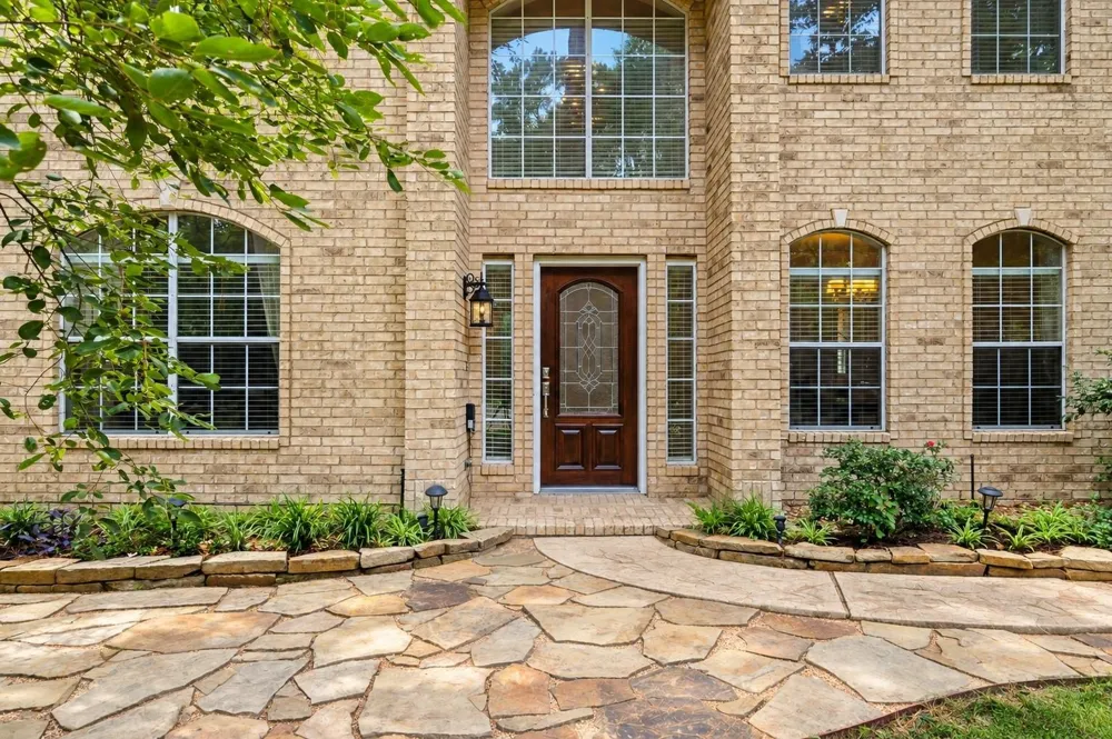 7 Mayborough Court The Woodlands, TX 77382