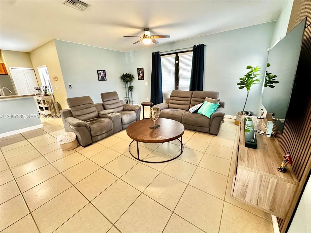 22961 SW 115th Ave Miami, FL 33170