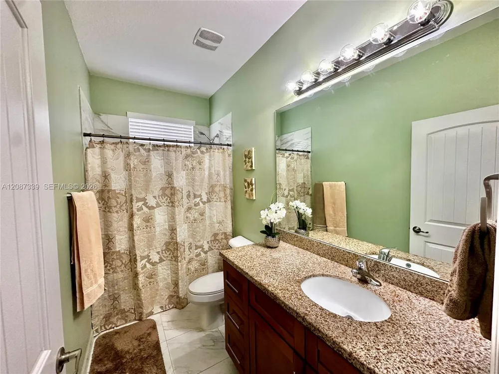 22961 SW 115th Ave Miami, FL 33170