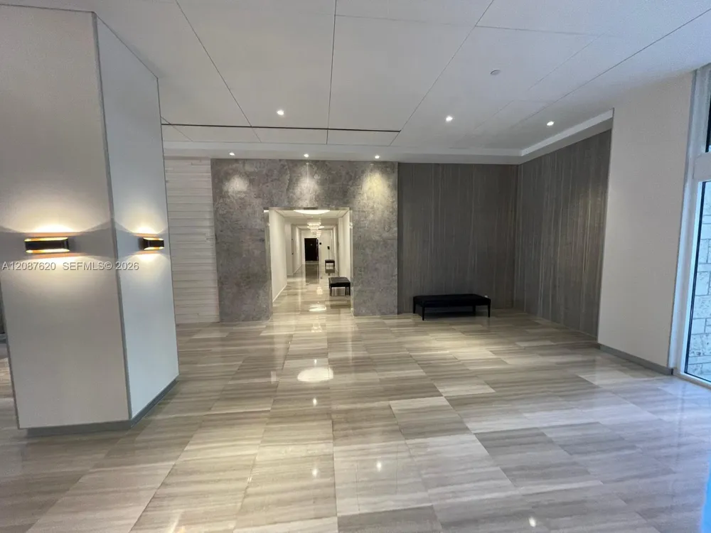 100 Bayview Dr #1123 Sunny Isles Beach, FL 33160