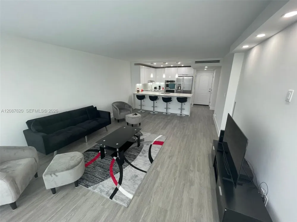 100 Bayview Dr #1123 Sunny Isles Beach, FL 33160