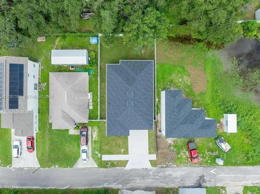 3706 Wiggins Leaf Tampa, FL 33619