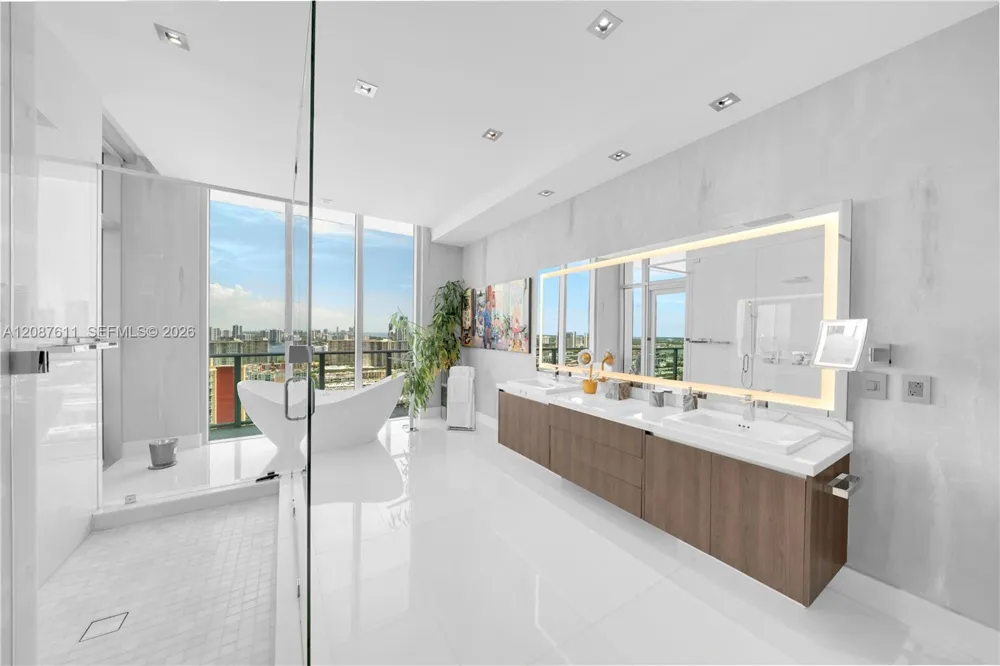330 Sunny Isles Blvd #5-TS01 Sunny Isles Beach, FL 33160