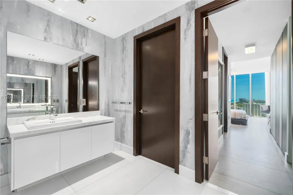 330 Sunny Isles Blvd #5-TS01 Sunny Isles Beach, FL 33160