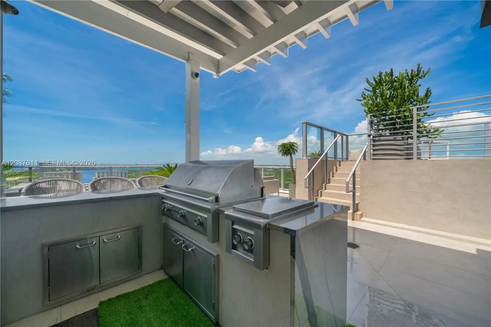 330 Sunny Isles Blvd #5-TS01 Sunny Isles Beach, FL 33160