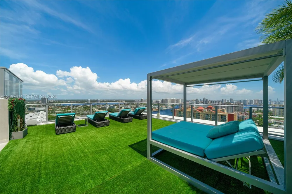 330 Sunny Isles Blvd #5-TS01 Sunny Isles Beach, FL 33160