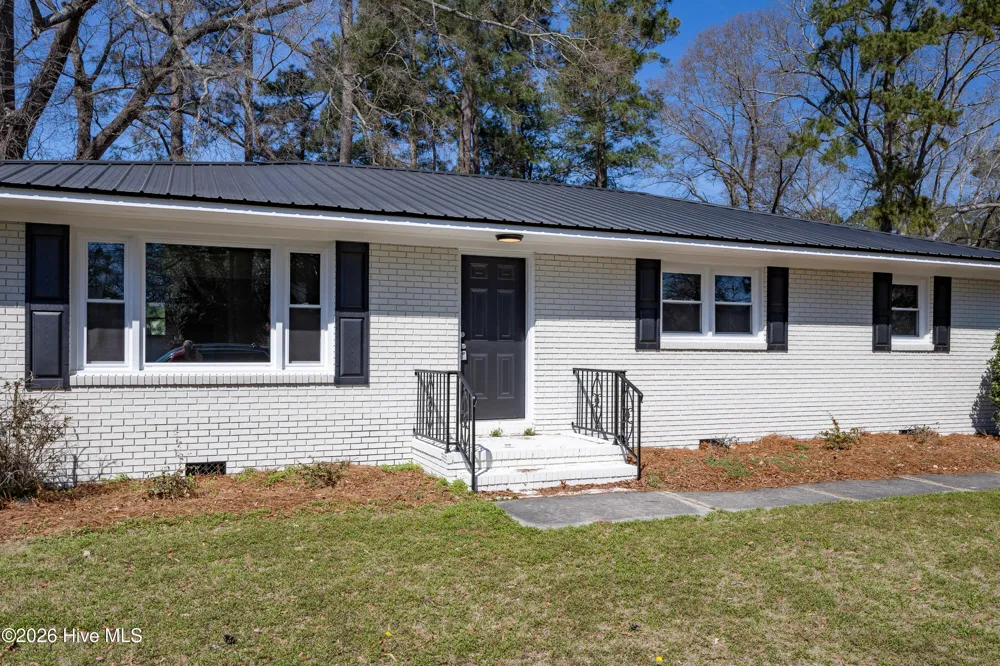 411 Lafayette Street Clinton, NC 28328